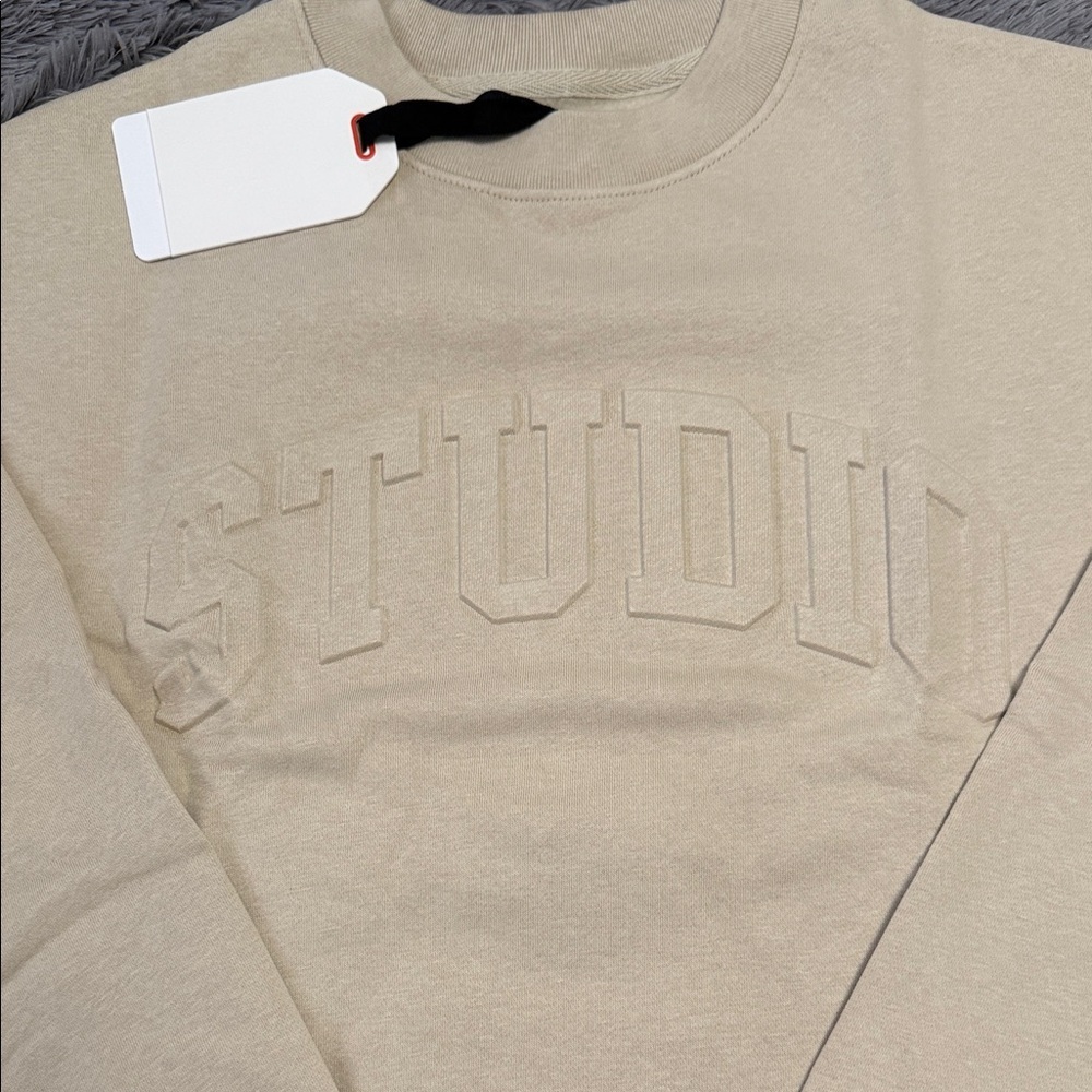 GAP Cream Studio Sweatshirt - Picture 3 of 7